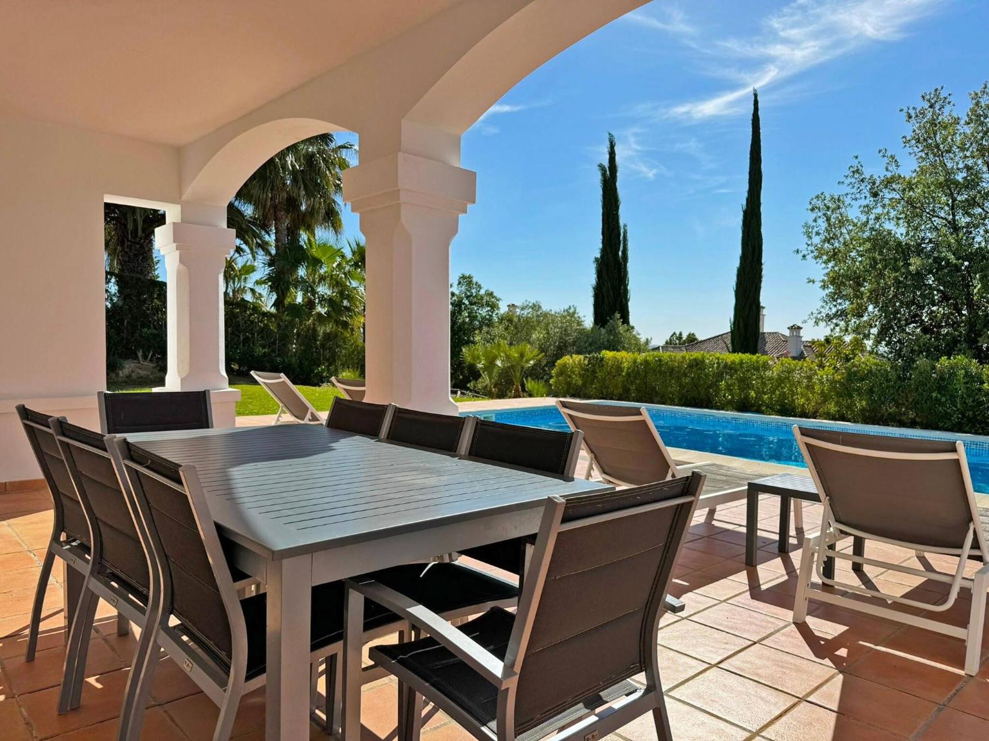 Villa Los Olivos - Ole Solutions 阿尔科斯-德拉弗龙特拉 外观 照片